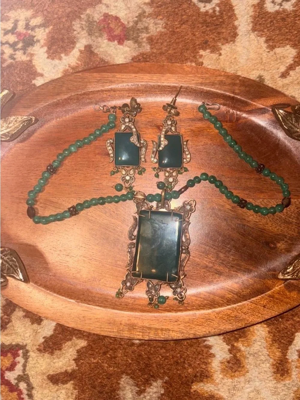Green Stone Pendant Necklace with Matching Earrings - Elegant Jewelry Set